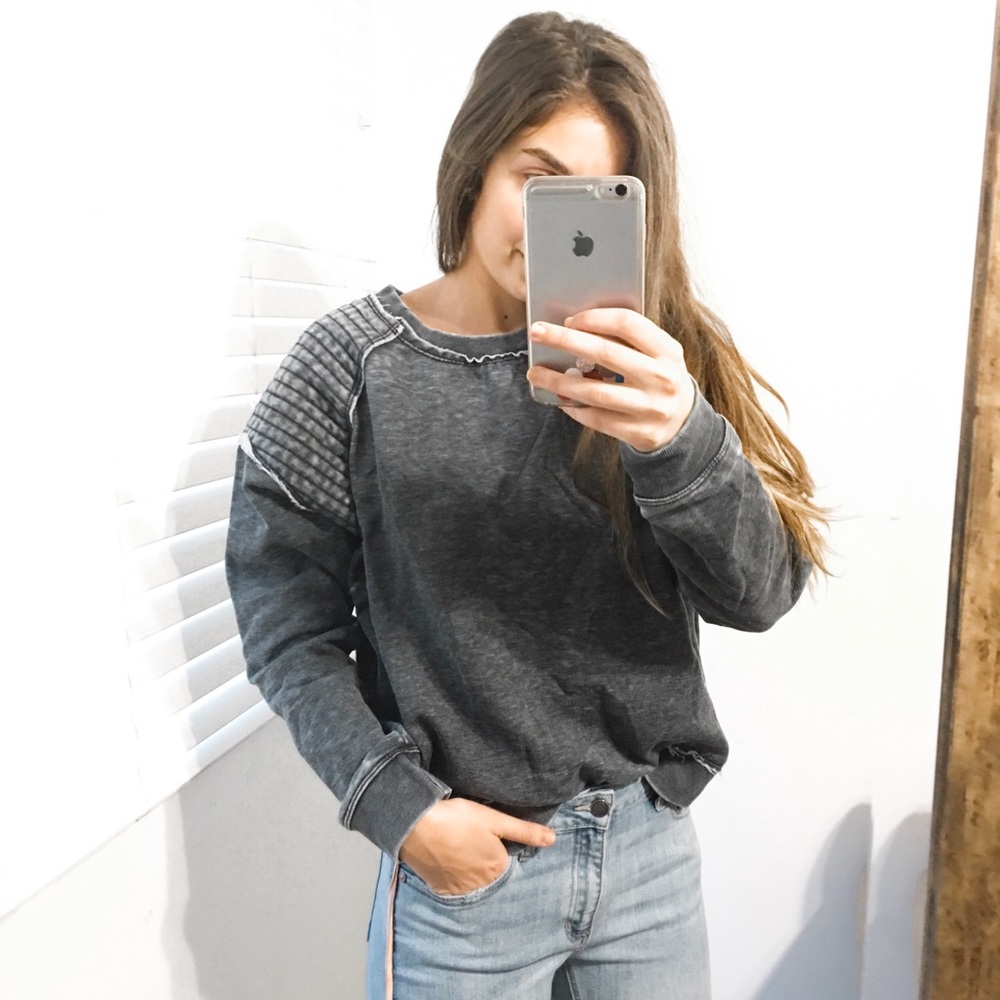 *LAST ONE* NWT gray burnout crewneck pullover - Picture 6 of 7